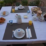 Midi03 Bed & Breakfast 3*